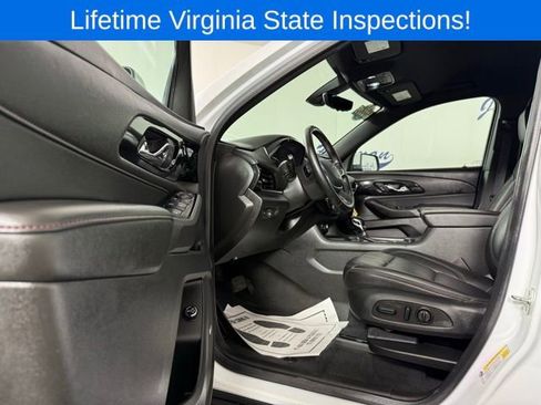 Used 2023 Chevrolet Traverse RS image 11