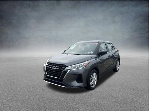 Used 2024 Nissan Kicks S FWD image 3