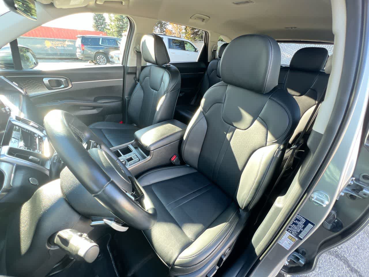 Certified 2023 Kia Sorento EX AWD/4WD image 11