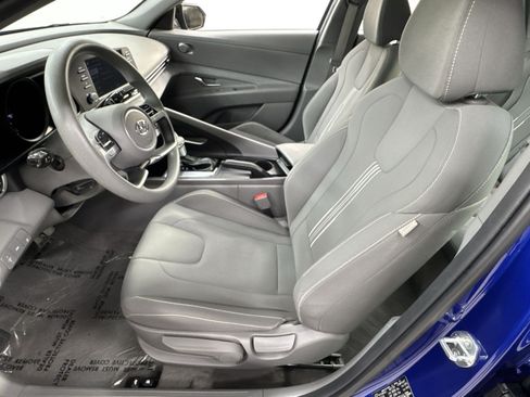Used 2023 Hyundai Elantra SEL FWD image 16