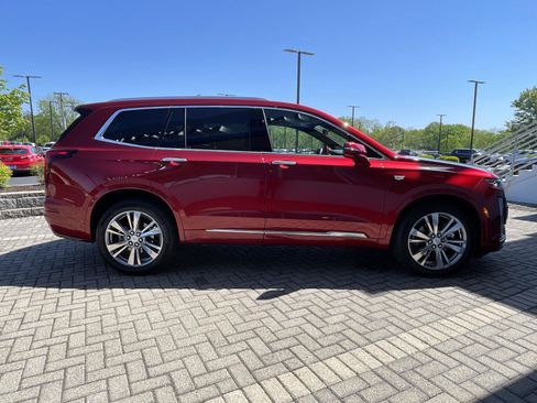 Used 2025 Cadillac XT6 Premium Luxury w/ Platinum Package AWD/4WD image 6