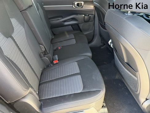 New 2026 Kia Sorento LX FWD image 11