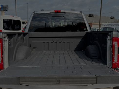 Certified 2024 Ford F250 Lariat w/ Lariat Ultimate Package AWD/4WD image 23