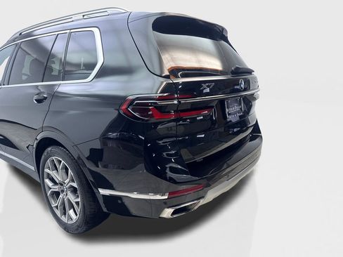 Used 2023 BMW X7 xDrive40i AWD/4WD image 19