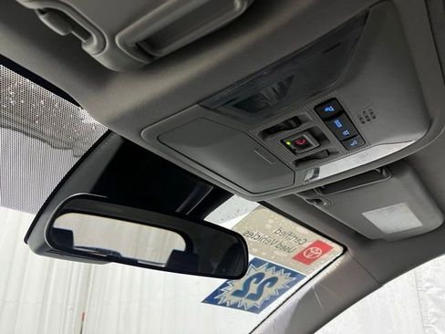 Certified 2022 Toyota RAV4 XLE Premium AWD/4WD image 23