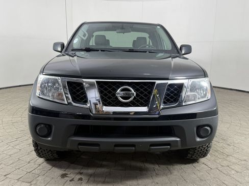 Used 2020 Nissan Frontier S image 2