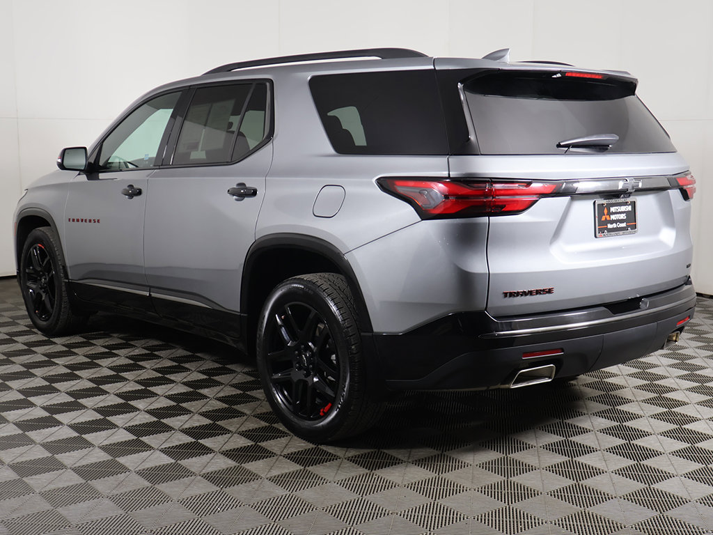 Used 2023 Chevrolet Traverse Premier w/ Redline Edition AWD/4WD image 15