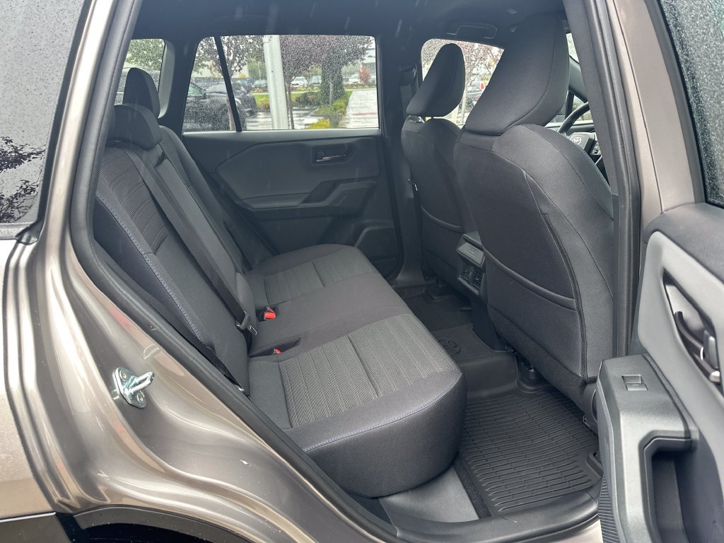 Used 2026 Toyota RAV4 SE AWD/4WD image 15