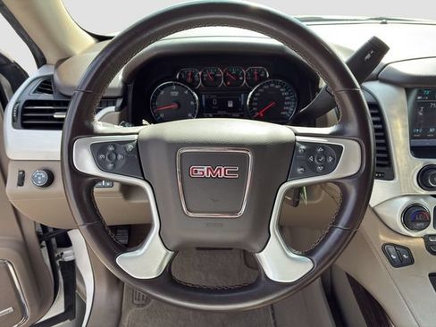 Used 2020 GMC Yukon SLT w/ Open Road Package AWD/4WD image 18
