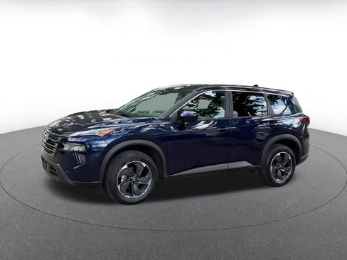 Used 2025 Nissan Rogue SV image 8