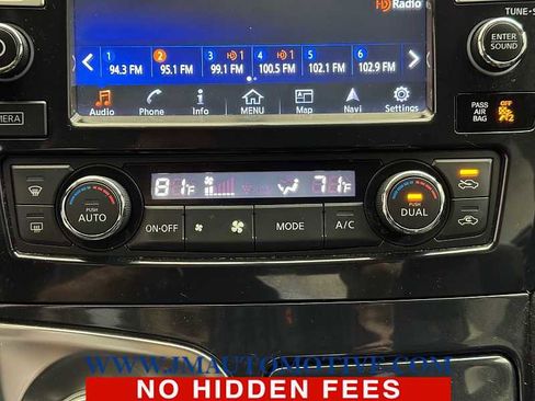 Used 2017 Nissan Maxima 3.5 SL FWD image 35