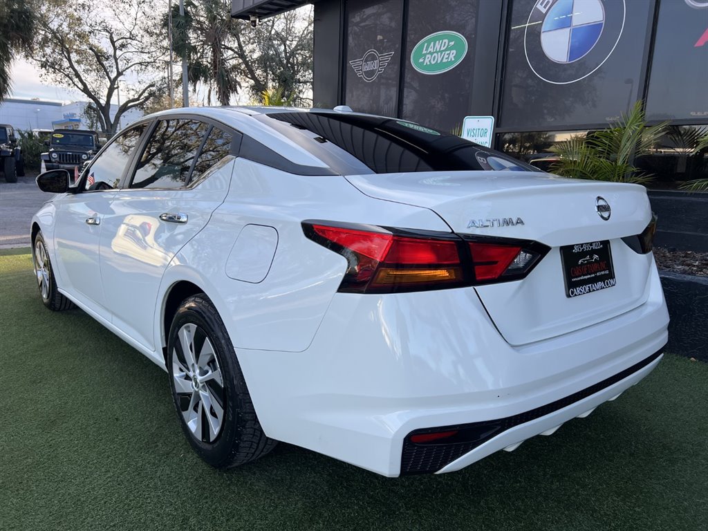 Used 2020 Nissan Altima 2.5 S FWD image 4