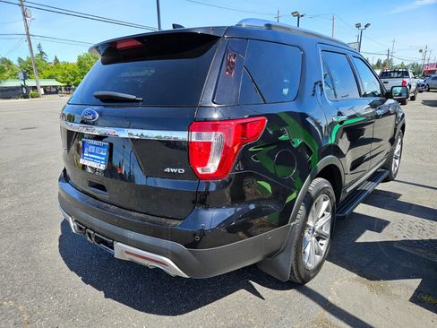 Used 2017 Ford Explorer Limited w/ Equipment Group 301A AWD/4WD image 5