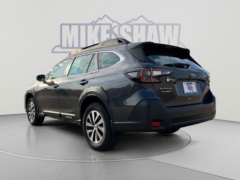 Used 2024 Subaru Outback AWD/4WD image 3