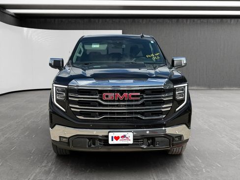 Used 2026 GMC Sierra 1500 SLT AWD/4WD image 8