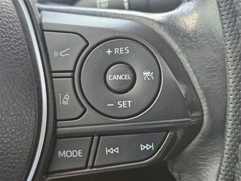 Used 2022 Toyota Corolla SE w/ SE Premium Package FWD image 13