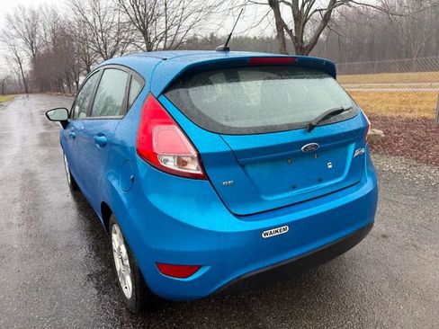 Used 2015 Ford Fiesta SE image 3