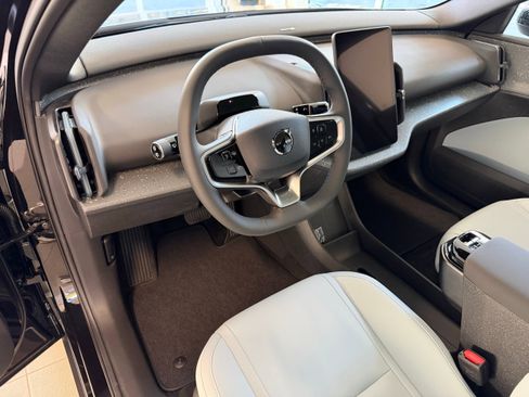 New 2026 Volvo EX30 Ultra w/ Climate Package image 14