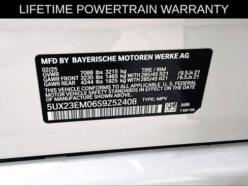 Used 2025 BMW X7 xDrive40i w/ M Sport Package image 35