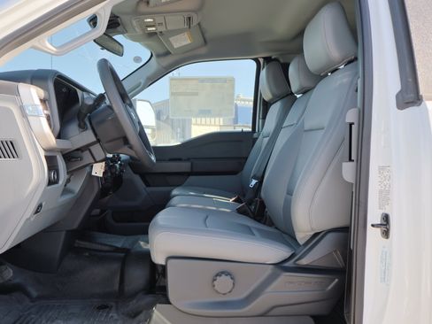 New 2025 Ford F350 XL w/ XL Chrome Package image 18