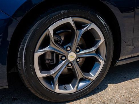 Used 2021 Chevrolet Malibu LT FWD image 14