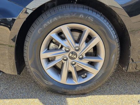Used 2020 Kia Optima LX FWD image 27