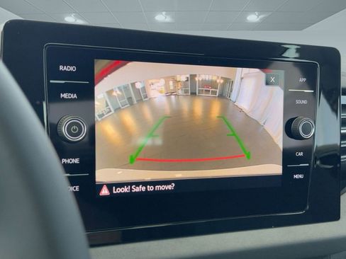 New 2026 Volkswagen Jetta SE image 21