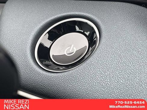New 2026 Nissan Leaf FWD image 18