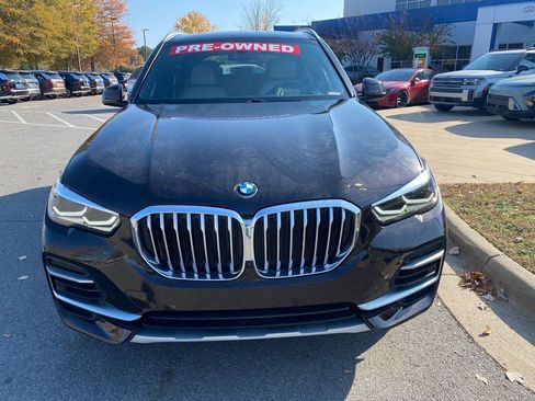 Used 2022 BMW X5 xDrive40i w/ Premium Package image 2