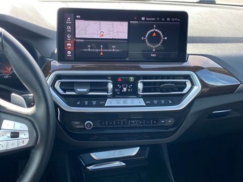 Used 2024 BMW X3 xDrive30i image 9