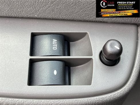 Used 2021 Chevrolet Express 2500 Extended w/ Driver Convenience Package RWD image 29