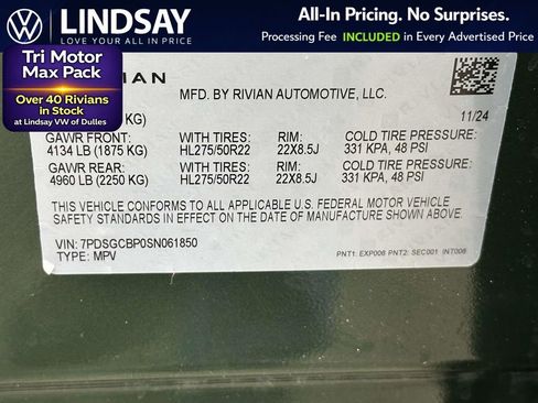 Used 2025 Rivian R1S Premium AWD/4WD image 29