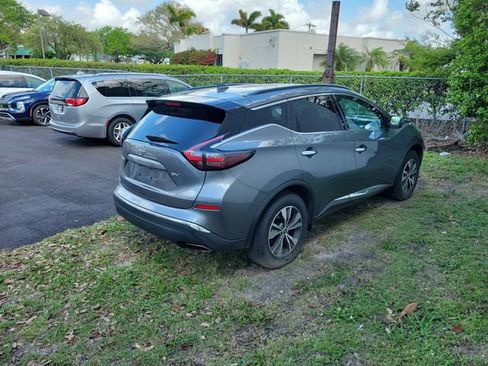 Used 2023 Nissan Murano SV image 4
