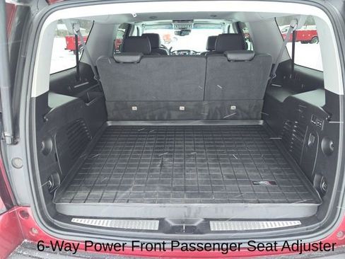 Used 2020 Chevrolet Suburban Premier image 32