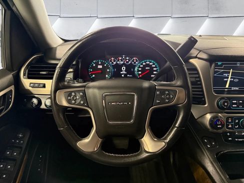 Used 2020 GMC Yukon XL Denali w/ Denali Ultimate Package AWD/4WD image 25