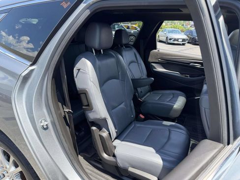 Used 2023 Buick Enclave Essence w/ Experience Buick Package AWD/4WD image 13