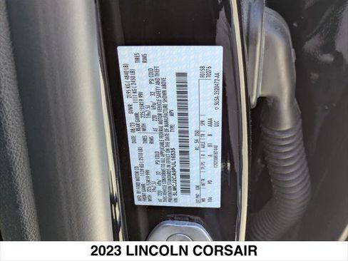 Certified 2023 Lincoln Corsair Reserve image 30