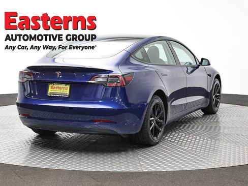 Used 2023 Tesla Model 3 Standard Range RWD image 5