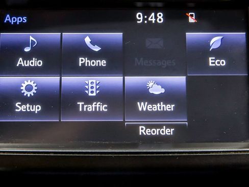 Used 2018 Toyota RAV4 SE w/ Power Extra Value Package FWD image 21