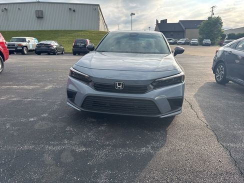 Used 2024 Honda Civic Sport image 4