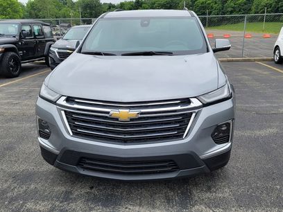 Used 2023 Chevrolet Traverse LT