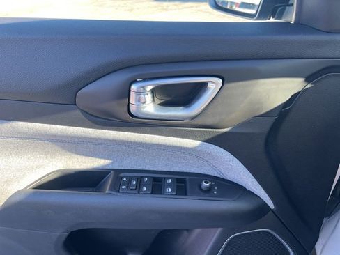 Used 2022 Jeep Compass Latitude image 16