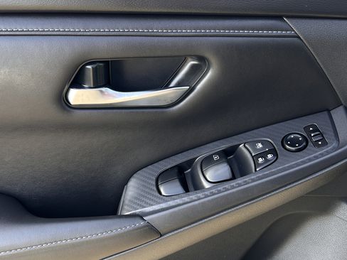 Used 2023 Nissan Sentra SV FWD image 21