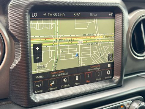 Used 2023 Jeep Gladiator Willys image 21