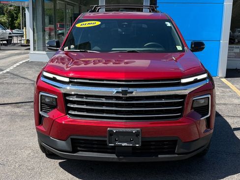 Used 2026 Chevrolet Traverse LT w/ LPO, Floor Liner Package AWD/4WD image 2