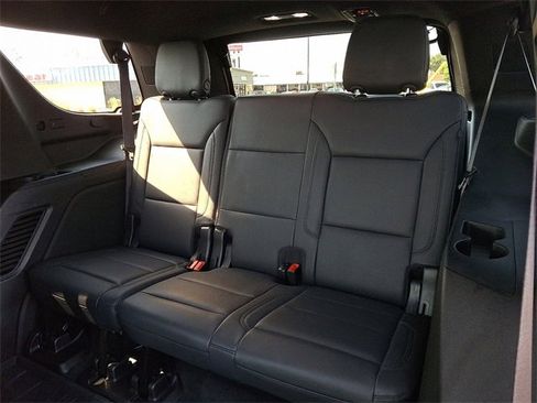 Used 2021 Chevrolet Tahoe LT w/ Luxury Package image 10