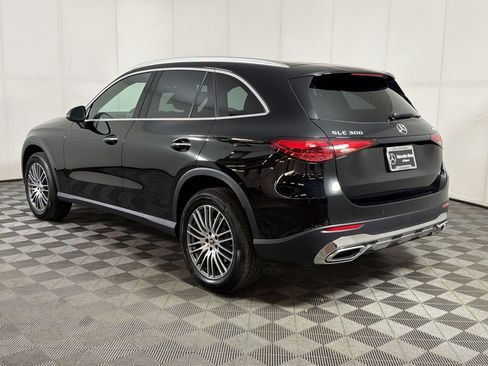 Used 2026 Mercedes-Benz GLC 300 4MATIC image 3