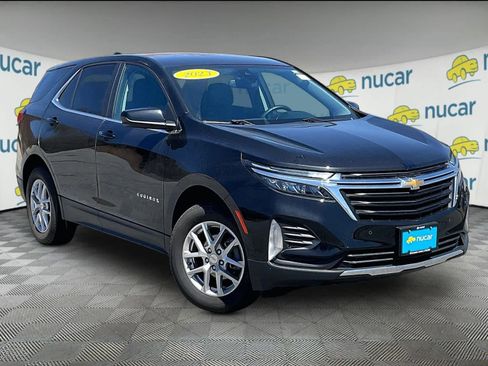 Used 2023 Chevrolet Equinox LT w/ Driver Convenience Package AWD/4WD image 1