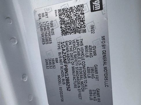 Used 2022 Chevrolet Express 3500 LS image 30