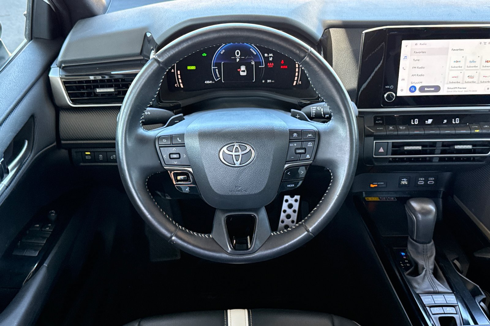 Used 2025 Toyota Camry SE FWD image 22